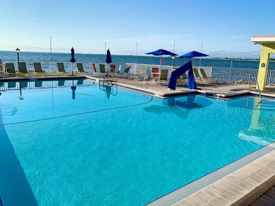 Villa On The Rocks à Tampa Extérieur photo