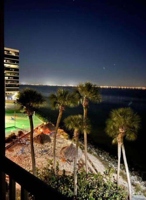 Villa On The Rocks à Tampa Extérieur photo